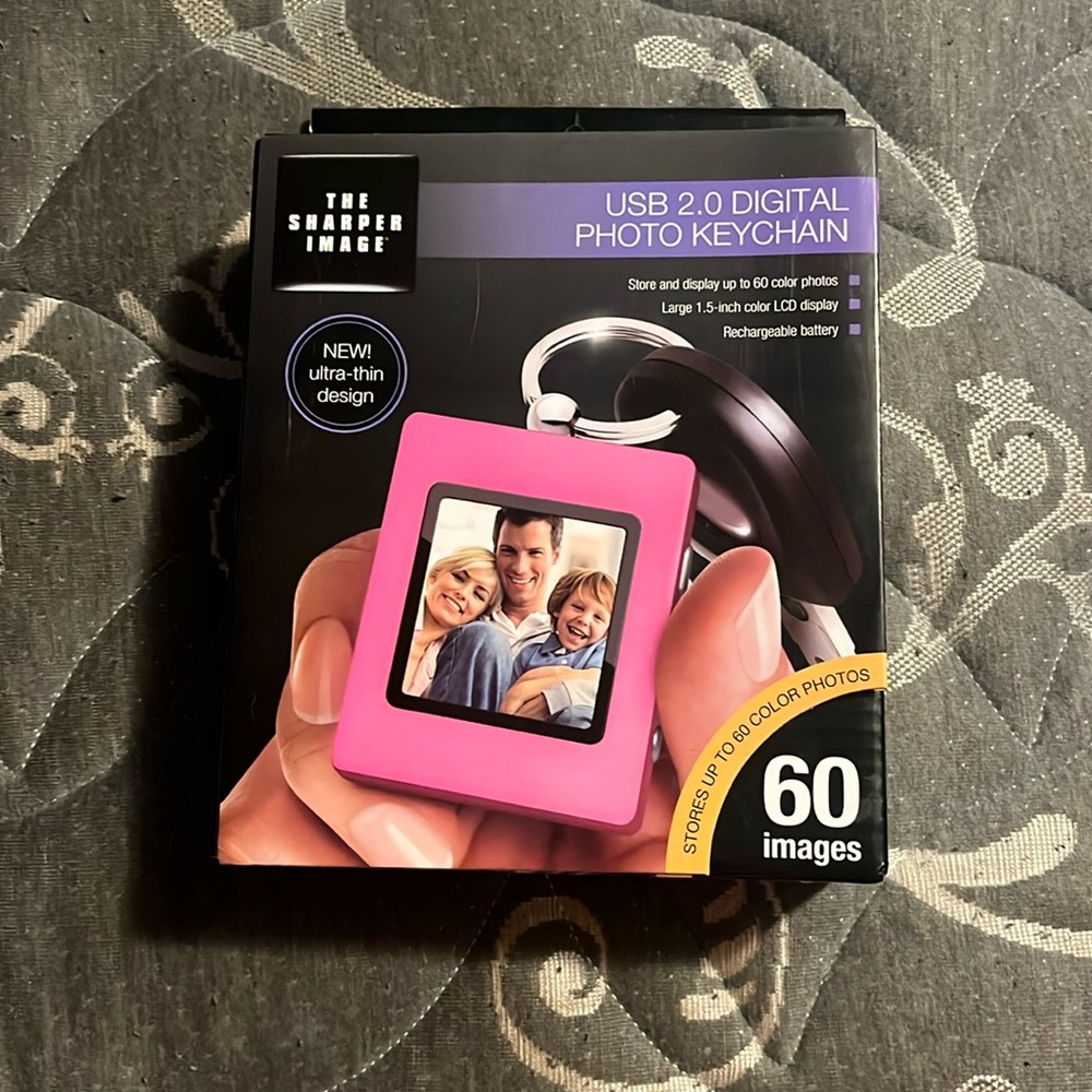 The Sharper Image Pink USB 2.0 Digital Photo Keychain